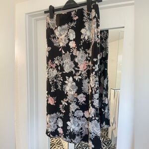 Francesca’s Silky Floral Skirt - Medium